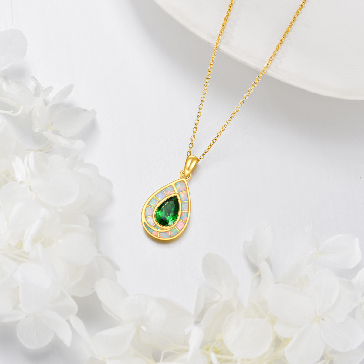Colar com pendente em forma de gota de opala banhado a ouro amarelo e prata de lei com zircónias cúbicas-4