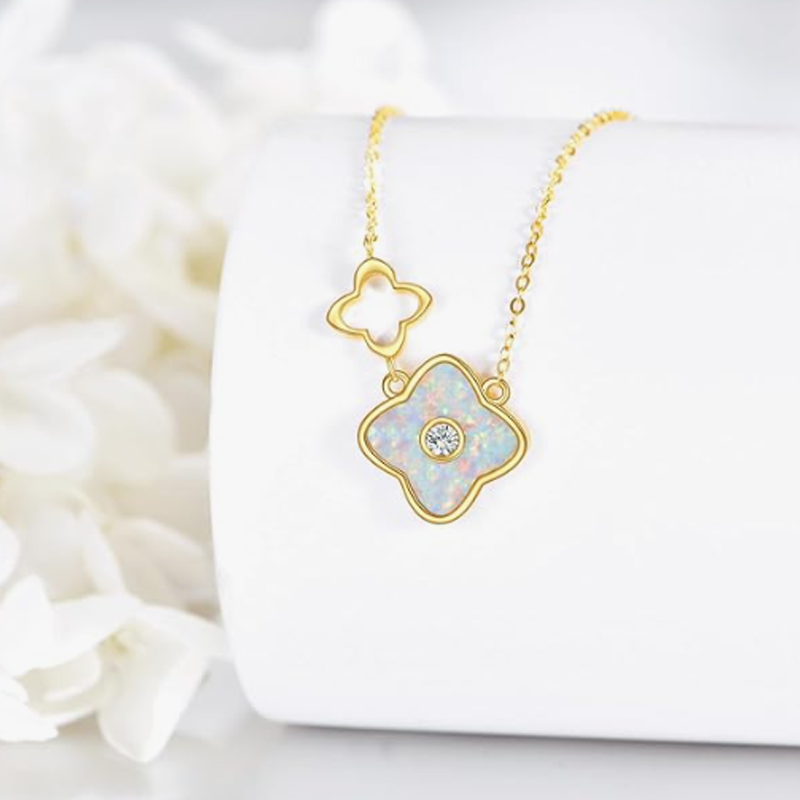 Colar com pendente de trevo de quatro folhas em ouro branco de 10 quilates com zircónias cúbicas e opala-4