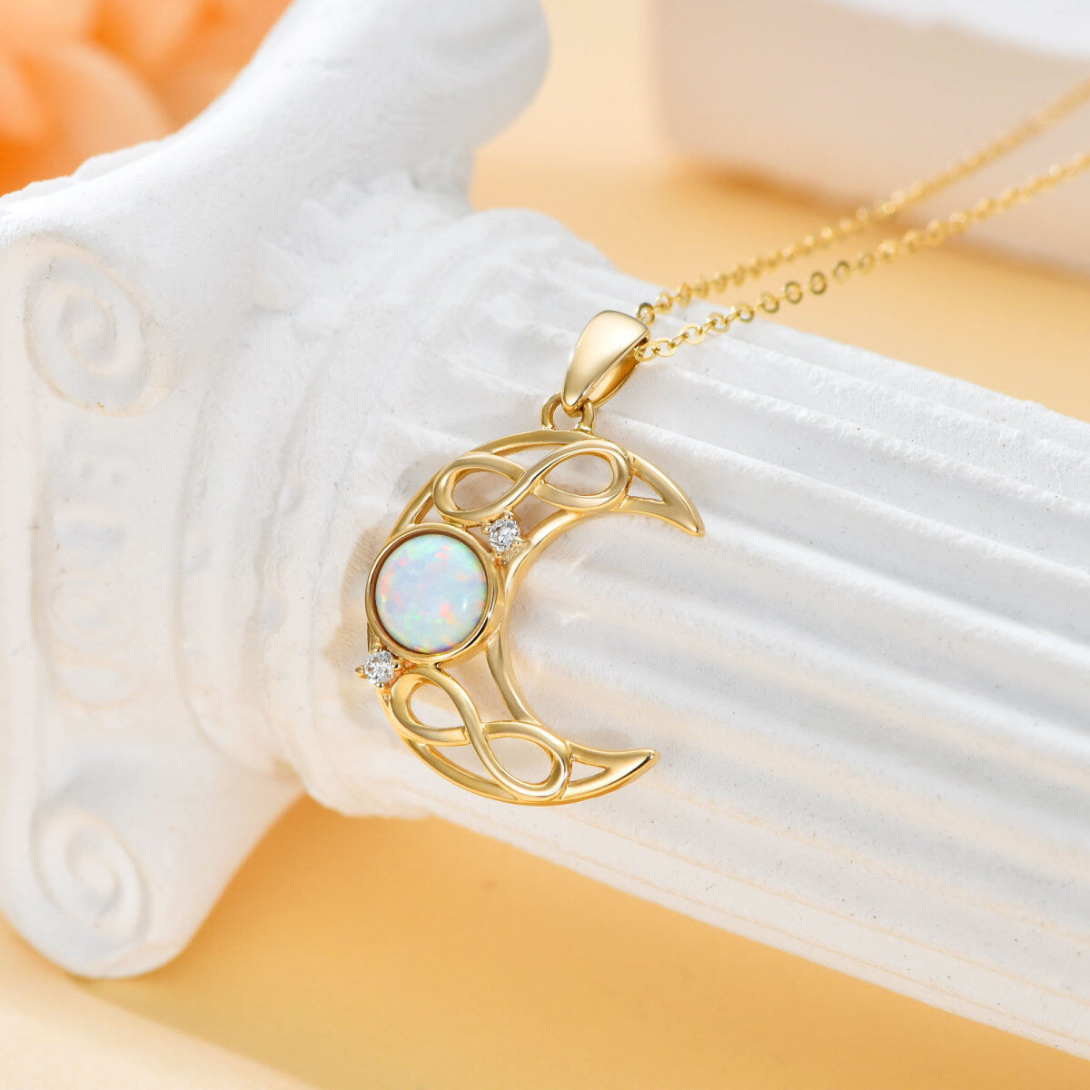 Collier pendentif lune en or 14K avec zircon cubique et opale-3