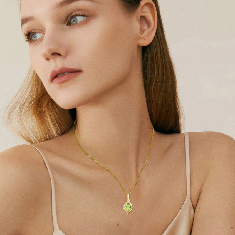 10K Gold Oval Shaped Olivine Peridot Pendant Necklace-2