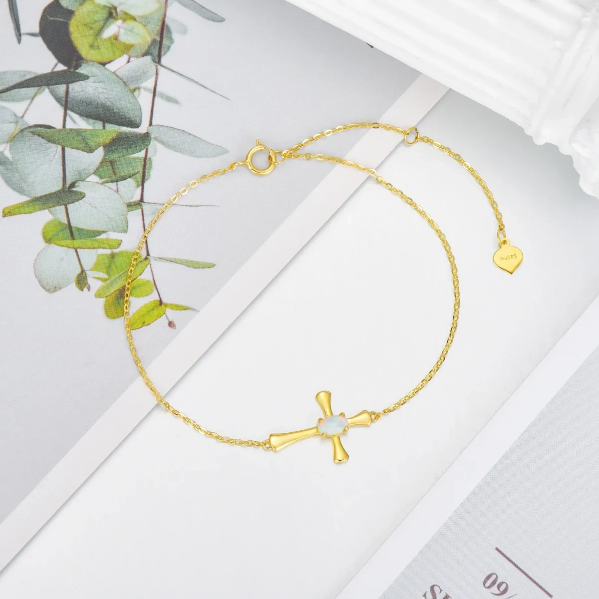 Bracelet en or 14K avec pendentif croix en forme d'opale ovale-3