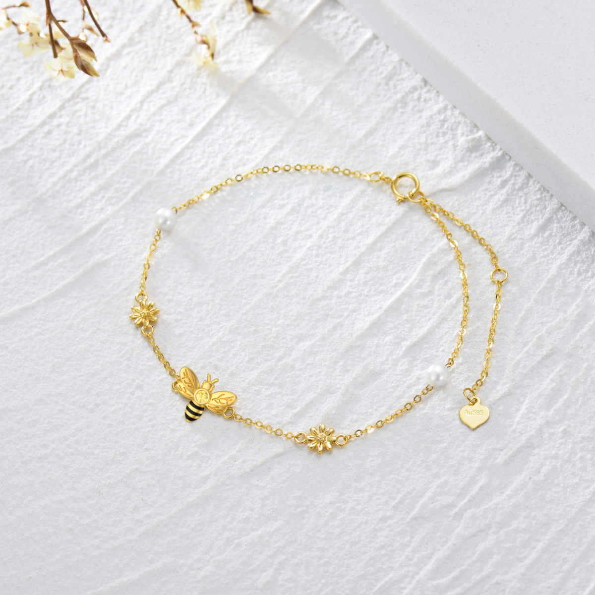 Bracelet en or 14K avec pendentif abeille et marguerite en perles-3