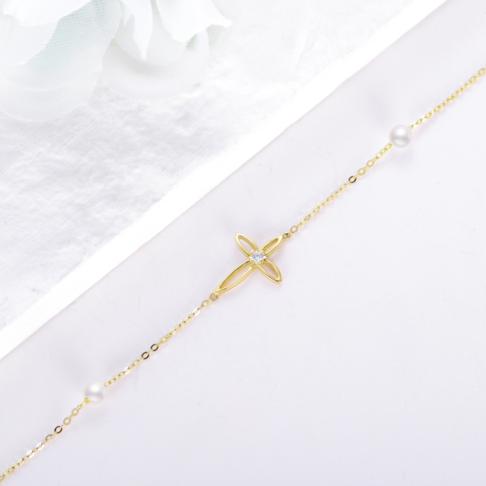 Bracciale con ciondolo a croce in oro 10K con zirconi e perle-3