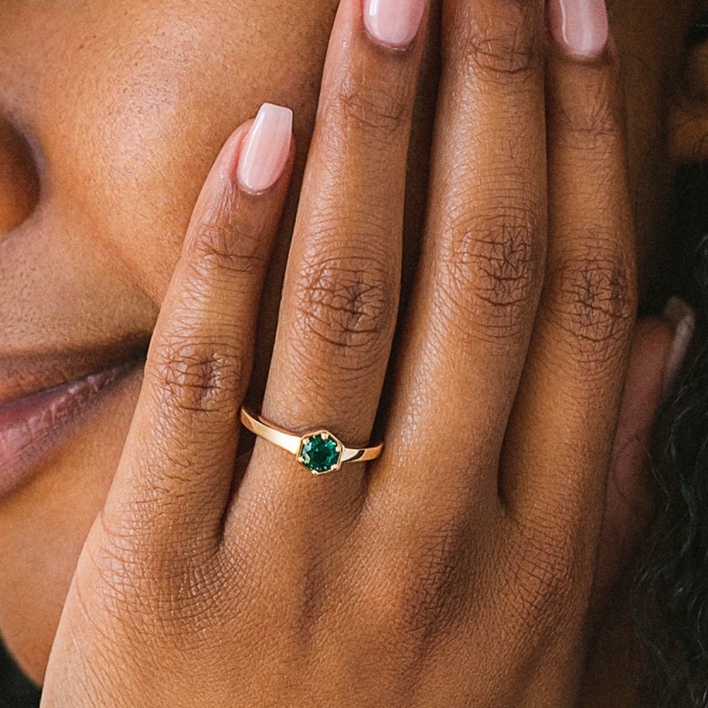9K Gold pentagonal Lab Emerald Personalized Engraving & Wedding Ring-2