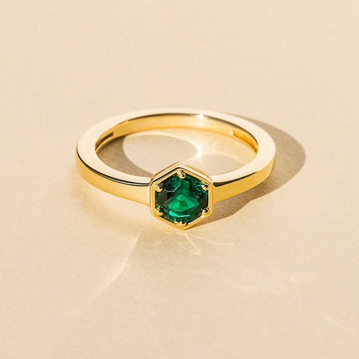 14K Gold pentagonal Lab Emerald Personalized Engraving & Couple Wedding Ring-3