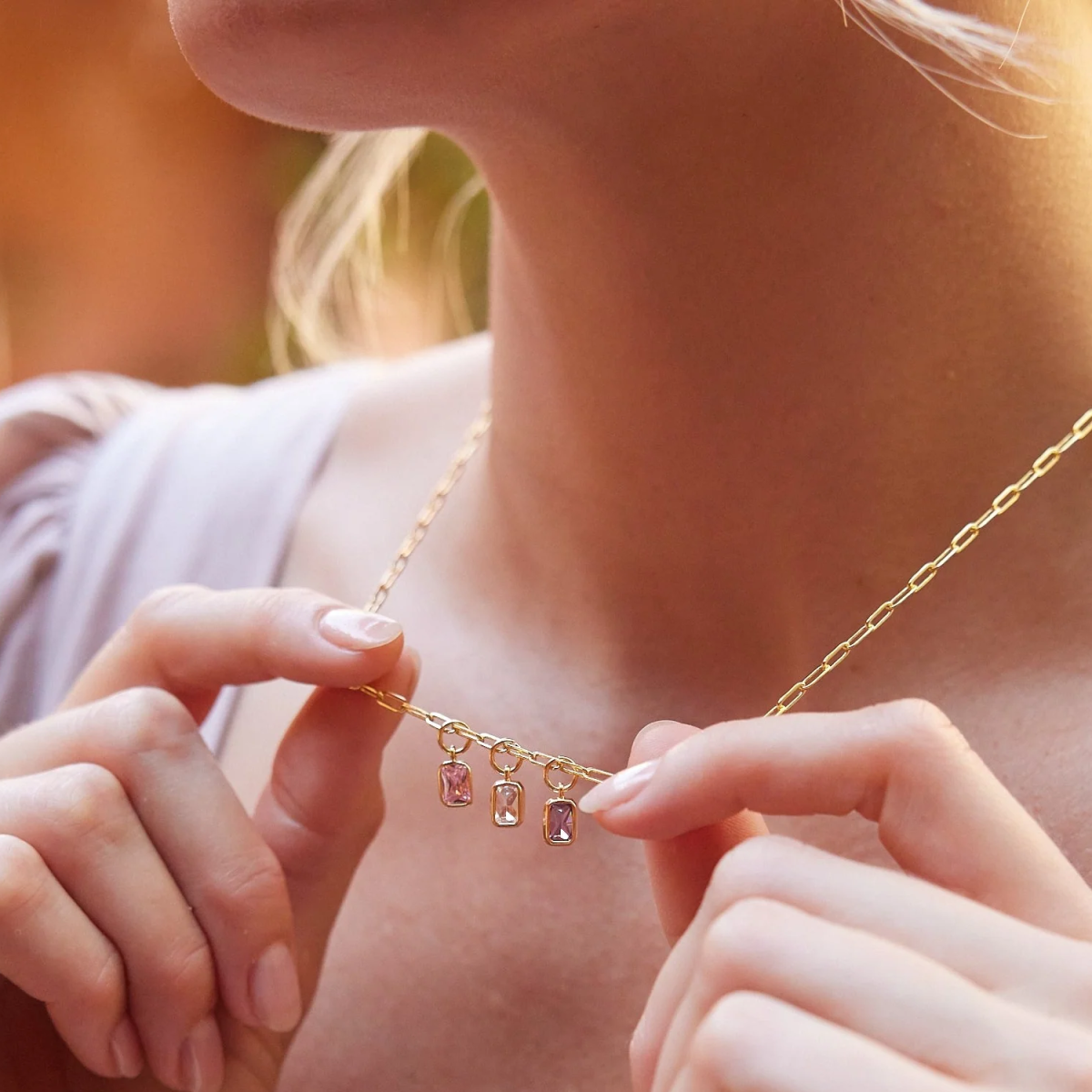 Collar con colgante personalizado de oro de 14 quilates con piedra de nacimiento para hermano y hermana-3