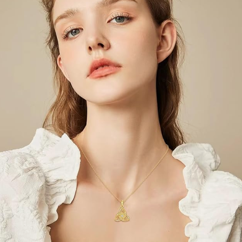 Collar de oro de 14 quilates con nudo celta en espiral y flores silvestres con piedra natal personalizada para mujer-2