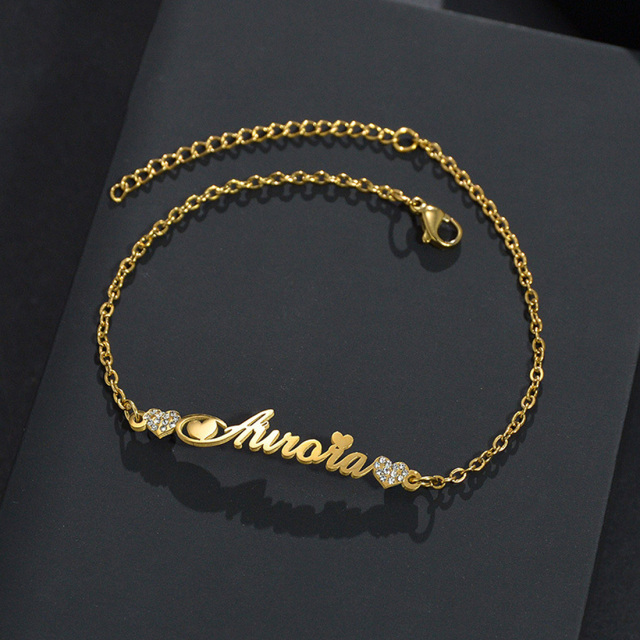 Pulseira com pingente de nome clássico personalizado em ouro 14K-4