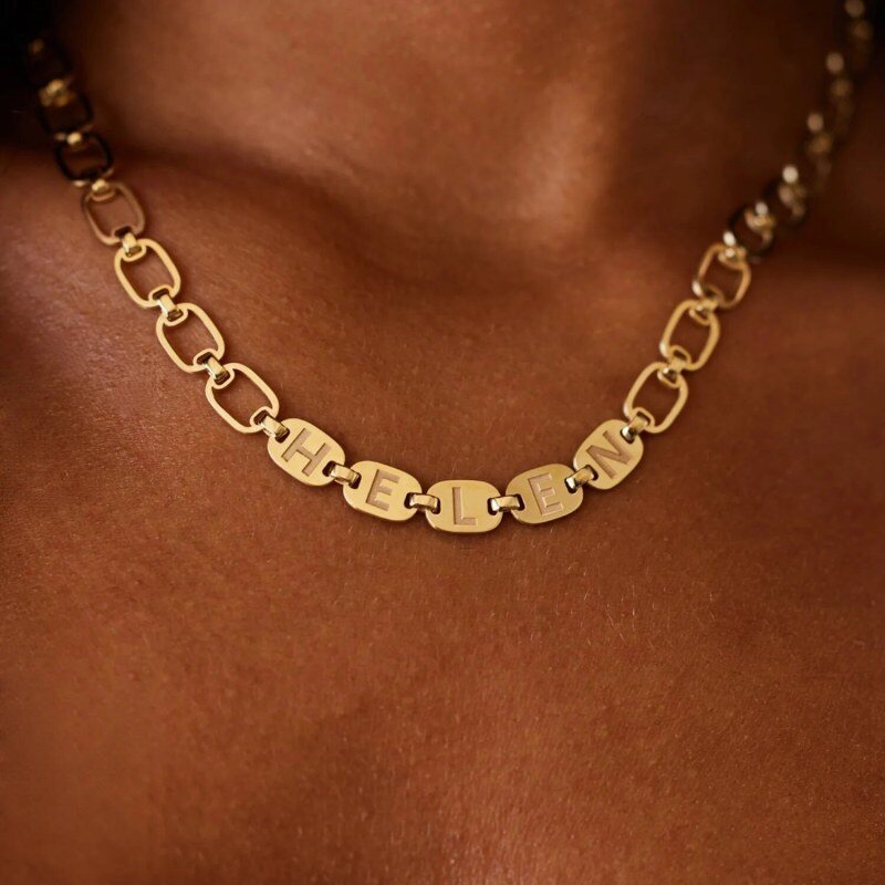 14K-Gold-Halskette mit personalisierter Gravur und Namen in Papierklammer-Optik-3