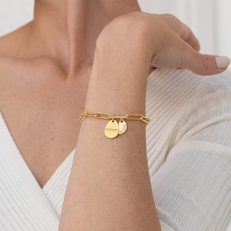Pulsera con colgante grabado personalizado en oro de 10 quilates para mujer-3