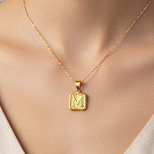 Collier personnalisé en or 18K avec initiale-3