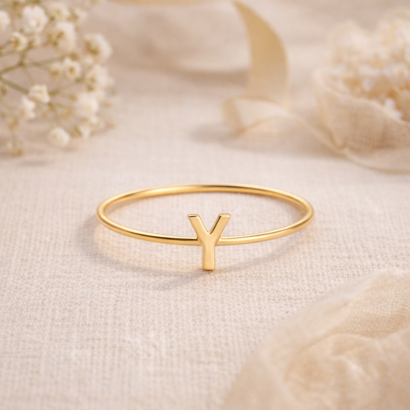 Anillo personalizado con inicial de oro de 14 quilates-3