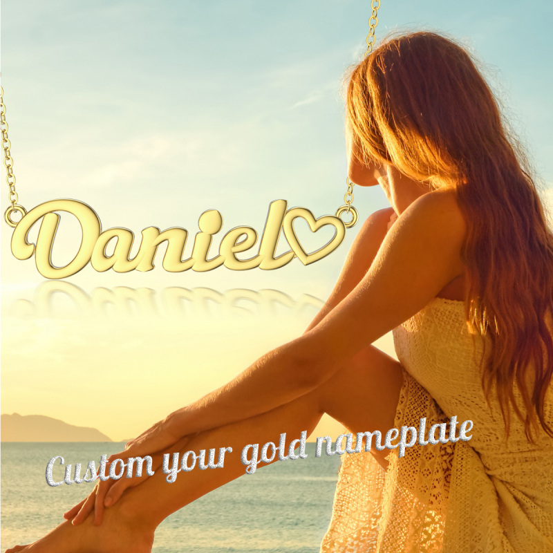 Collar con colgante de nombre personalizado en oro de 10 quilates con corazón-6