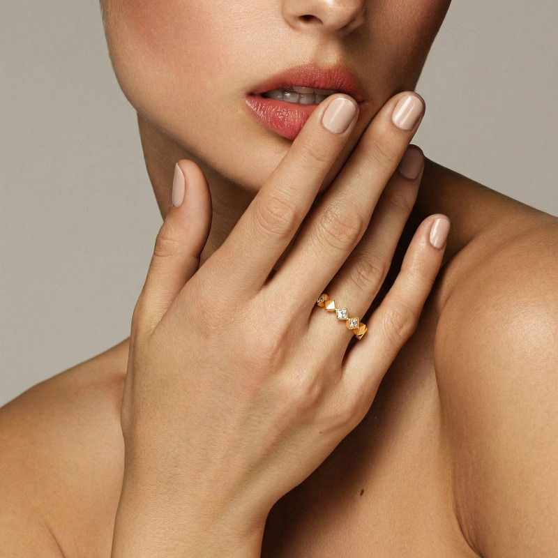 Anillo apilable de oro de 14 quilates con corte princesa-2