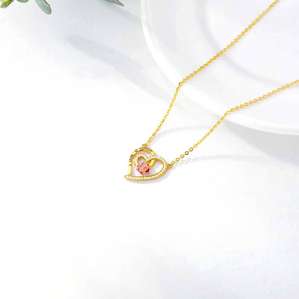 Collar con colgante de corazón de rosa de moissanita de dos tonos de oro de 14 quilates con palabra grabada para mujer-5