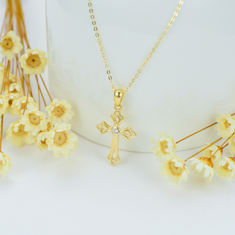 18K Gold Runde Cubic Zirkonia Kreuz Anhänger Halskette-4