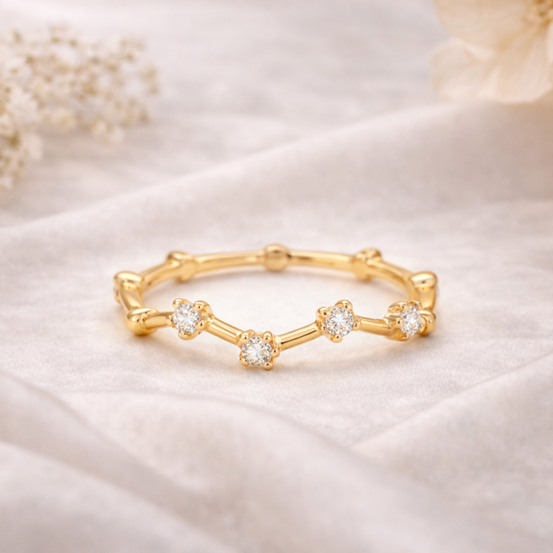 Anillo apilable personalizado de diamantes de laboratorio de corte redondo en oro de 14 quilates, color D, pureza VVS1-VS1, 3EX.-3