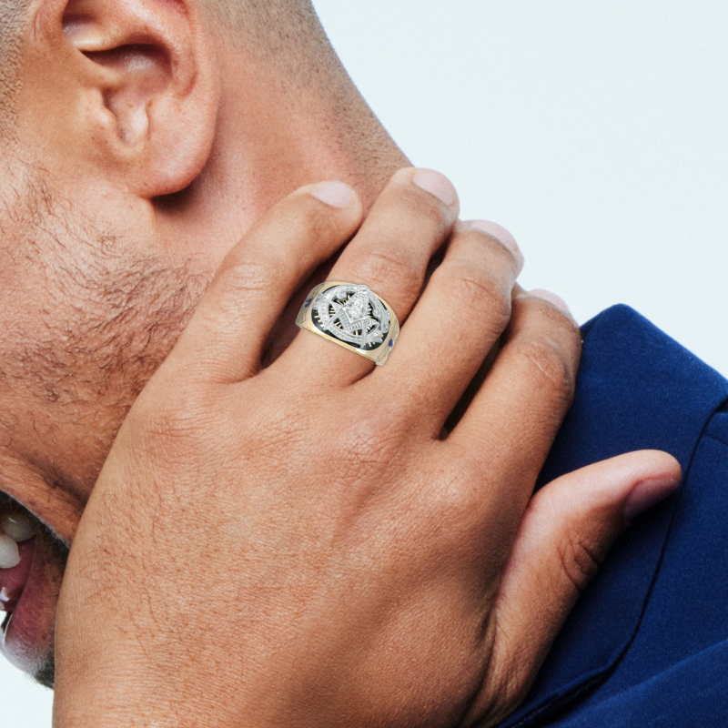 Anel de sinete maçónico de moissanita com lapidação redonda banhado a ouro amarelo e prata de lei para homem-4