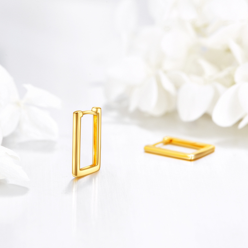 Brincos quadrados em prata de lei com banho de ouro amarelo-3