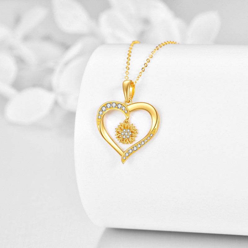 Collar con colgante de girasol y corazón de circonita cúbica en oro de 10 quilates-3
