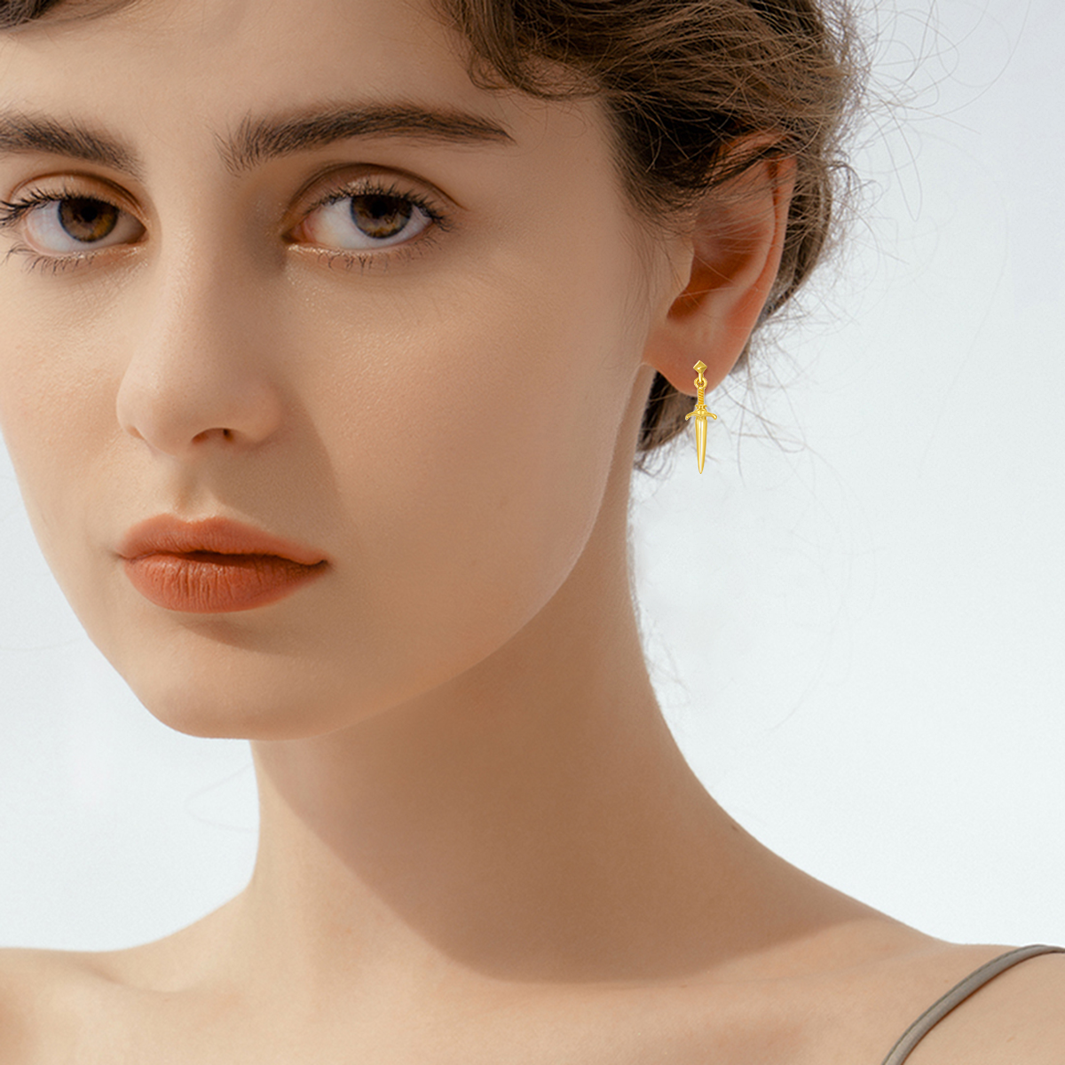 Pendientes colgantes de espada de oro de 14 quilates-2