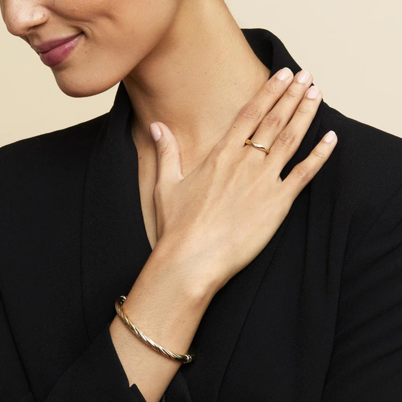 Anillo apilable de oro de 14 quilates con diseño trenzado-2