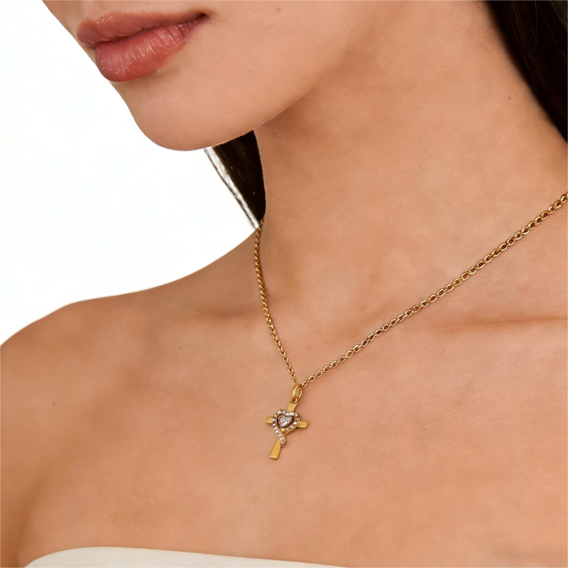 Collier croix pour femme en or 18K-2