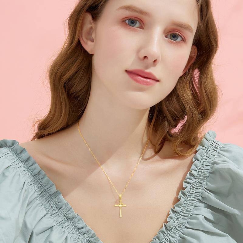 قلادة صليب من الذهب عيار 10 قيراط مرصعة بالزركون-2