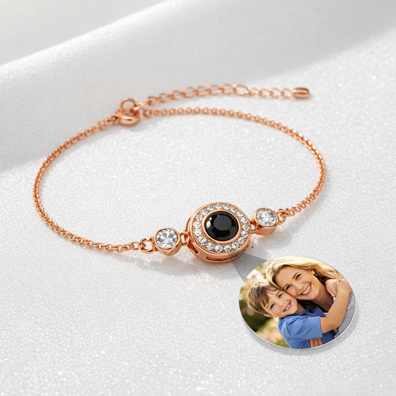 Pulsera de Dijes Personalizada de Oro Rosa de 14K con «Te Amo en 100 Idiomas»-1