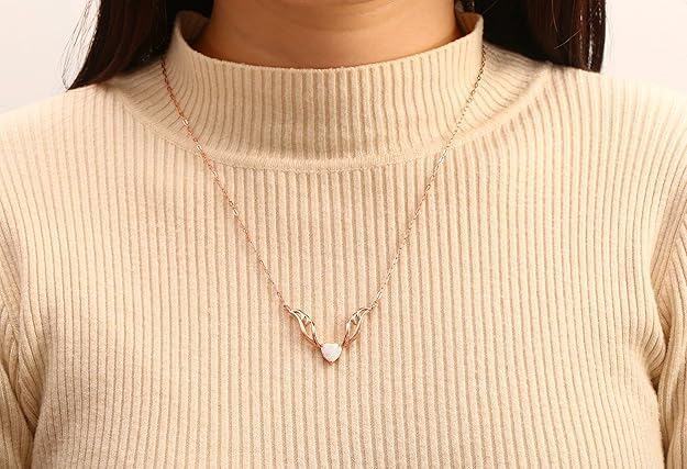 Colar com pendente de anjo da guarda em prata de lei e opala banhada a ouro rosa-2