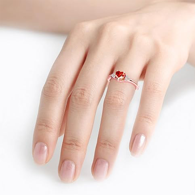 Bague cœur en or rose 14 carats avec zircone cubique rouge-3