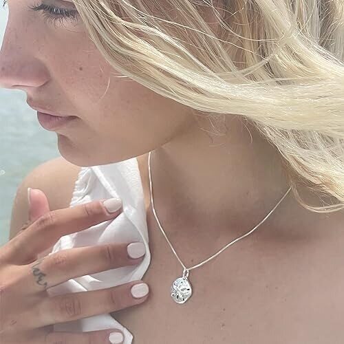 14K Gold Snowflake Sand Dollars Pendant Charm Necklace-2