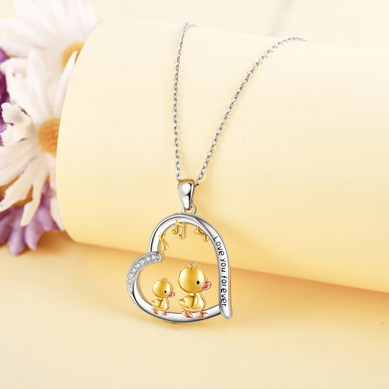Collar con colgante de plata, oro y oro rosa de 14 quilates con moissanita, diseño de pato, corazón y símbolo musical-4