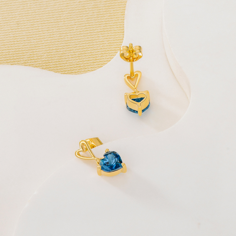 10K White Gold Topaz Heart Stud Earrings-3