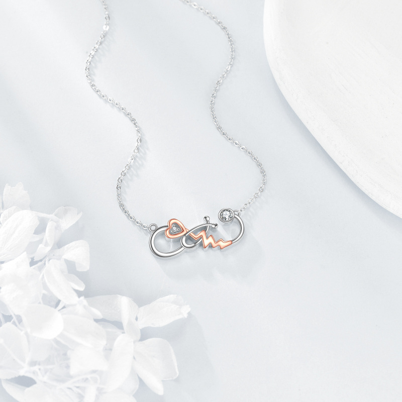 Collana con ciondolo a forma di stetoscopio a forma di cuore in argento sterling con zirconi cubici bicolore-3