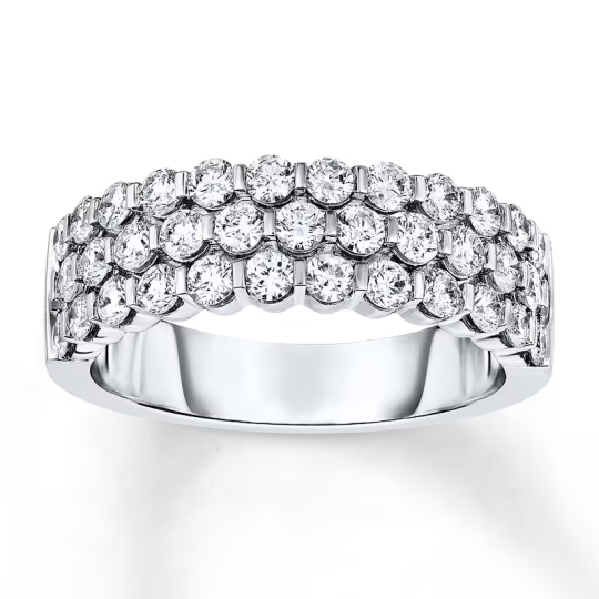 Bague de couple empilable personnalisée en or blanc 14 carats avec diamant de forme circulaire de 1 1/6 ct pour femme