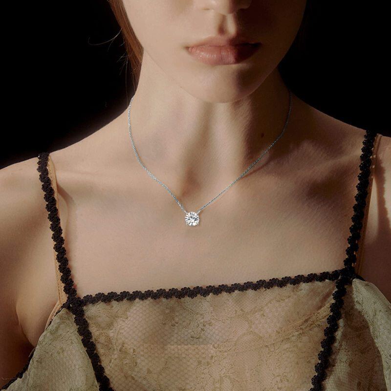 Colar com pingente de moissanite em formato circular em ouro branco 10K-2