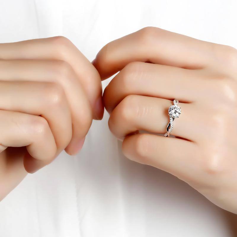 18K White Gold Round Cut Moissanite Round Engagement Ring-3