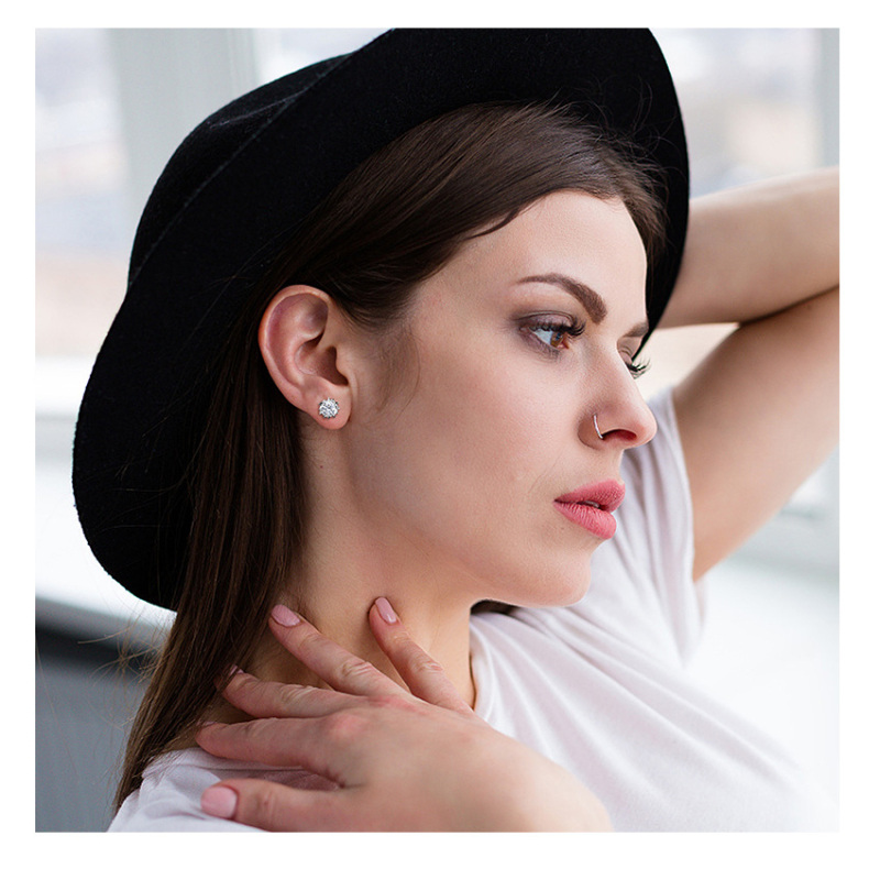 Brincos de floco de neve de moissanite em formato circular em ouro branco 14K-3