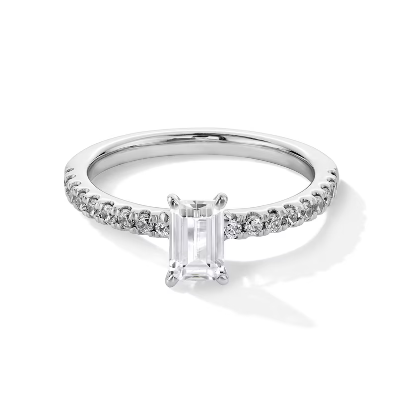 Bague de fiançailles personnalisée en or blanc 10 carats, sertie d'un diamant émeraude synthétique de 1,25 à 3,75 ct, certifiée IGI 3EX.-1