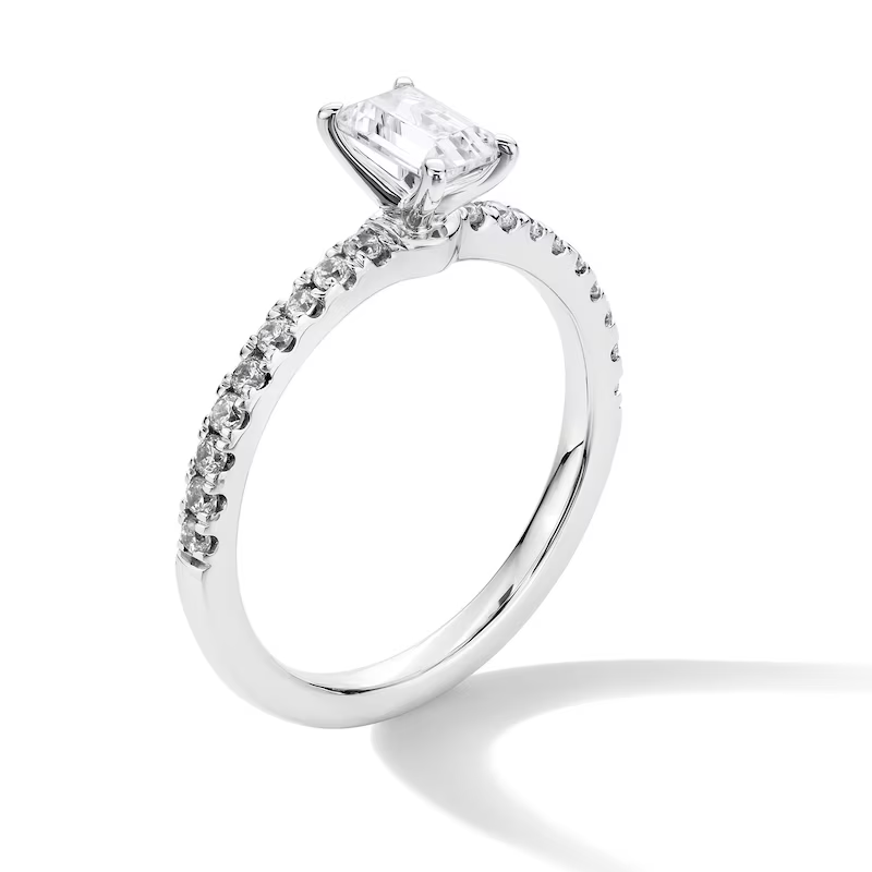 Bague de fiançailles personnalisée en or blanc 10 carats, sertie d'un diamant émeraude synthétique de 1,25 à 3,75 ct, certifiée IGI 3EX.-3