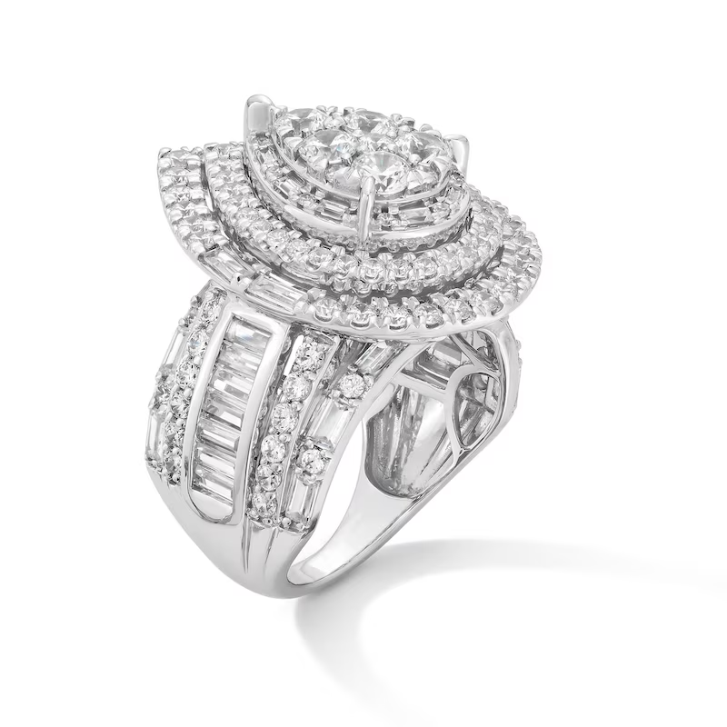 Verlobungsring aus 10-karätigem Gold mit 4 Karat Gesamtgewicht, birnenförmig geschliffenen Diamanten, dreifach gefasst und mehrreihig, Reinheit: D-VVS1 3EX-3