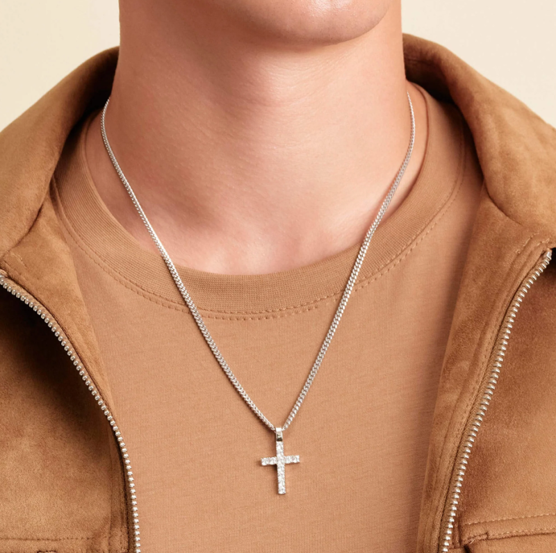 Pendentif croix en or blanc 18 carats serti de micro-diamants-2