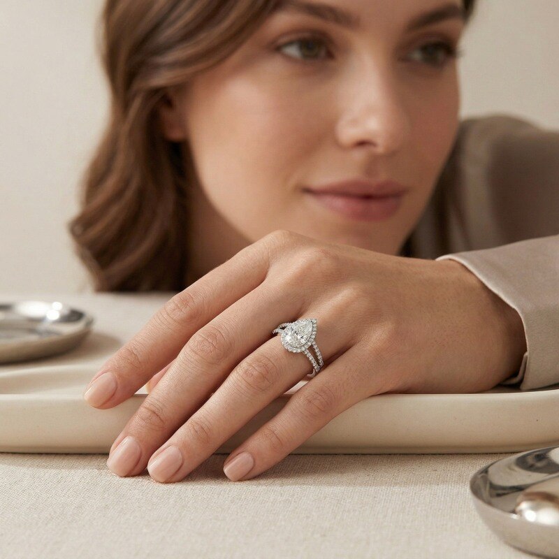 Anillo de compromiso personalizado con diamante creado en laboratorio en oro blanco de 14 quilates, color D, pureza VVS1-VS1, certificado 3EX por IGI-3