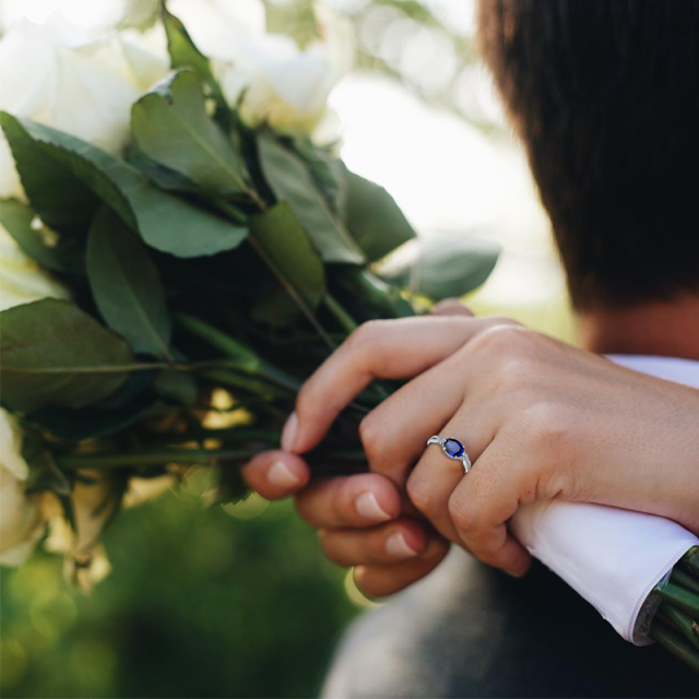 Aliança de casamento moissanite lápis-lazúli em ouro branco 14K-3