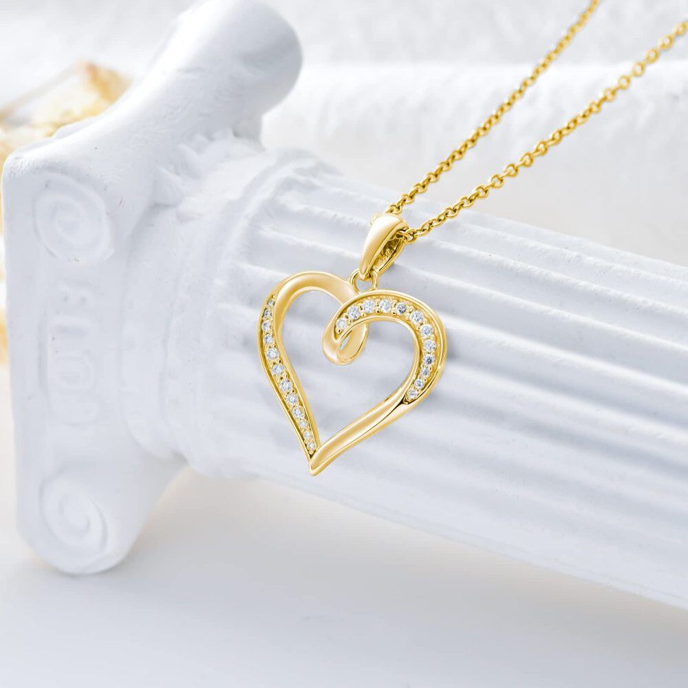 10K White Gold Moissanite Heart Pendant Necklace-4