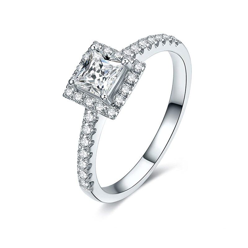 Bague de fiançailles en or blanc 14 carats avec gravure de lettre personnalisée en moissanite pour femme