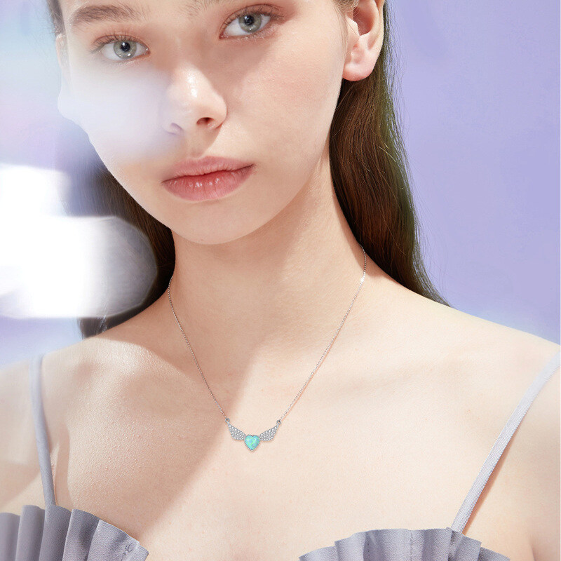 14K Collar con Colgante de Alas de Ángel en Oro Blanco, Circonia Cúbica y Ópalo-2