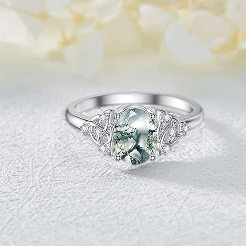 Bague ovale en or blanc 10 carats et agate mousse-5