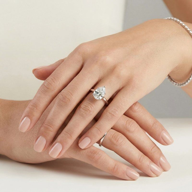 Bague de fiançailles en or blanc 14K avec diamant moissanite taillé en poire-2